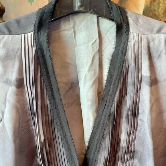 ✨🌹Eli’s Tahari Silk Muted Ombré Gray Black Floral  Blouse /Jacket✨M🌹 - Picture 3 of 6